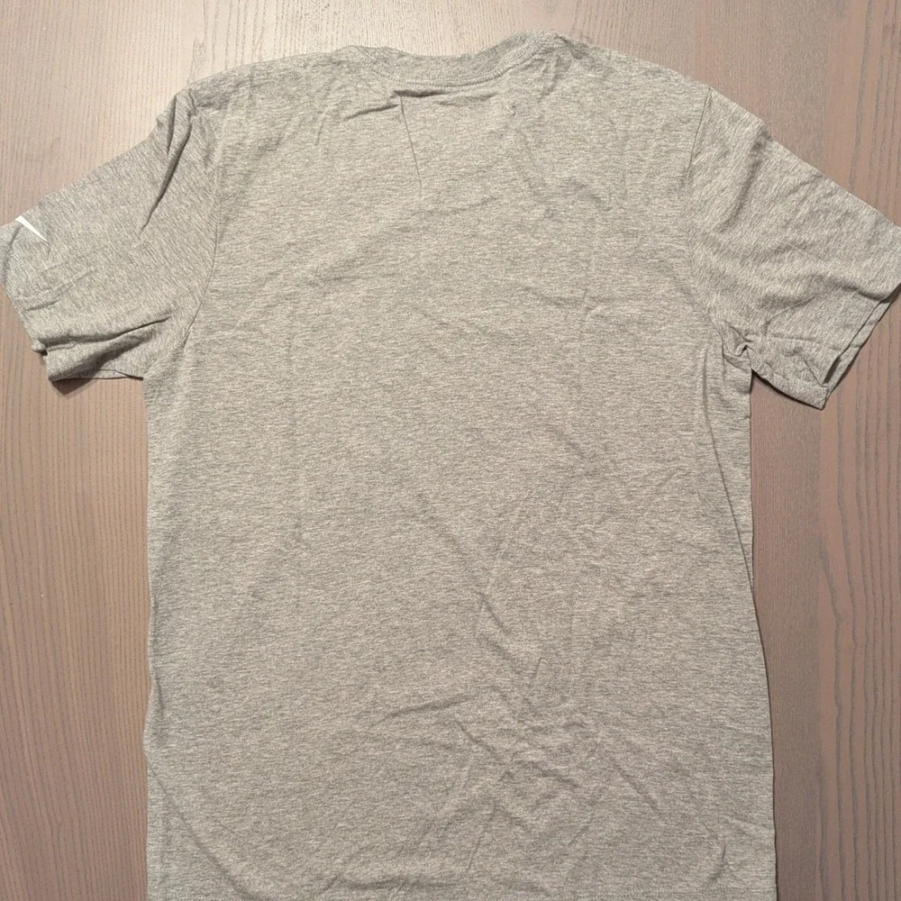 Nike Men New England Patriots Super Bowl 50 Go Pats T-Shirt Large Gray Heather